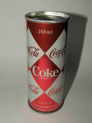 コカコーラ　空き缶　２代目