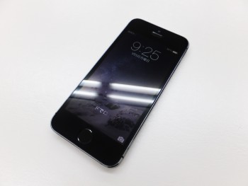 iphone5S ブラック