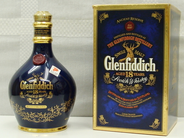 Glenfiddich グレンフィディック 18年 陶器 青 750ml