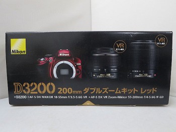 Nikon D3200 ダブルズームレンズキット レッド
