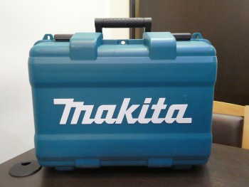 マキタ 充電式チップソーカッター CS551DRG